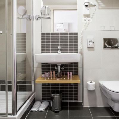 Standard Double or Twin Room Iris Hotel Eden Promo Code