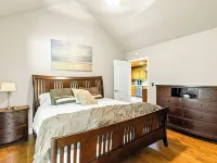 Relaxing 4-Bedroom Cottage on Smith Lake Hotels in Winston County