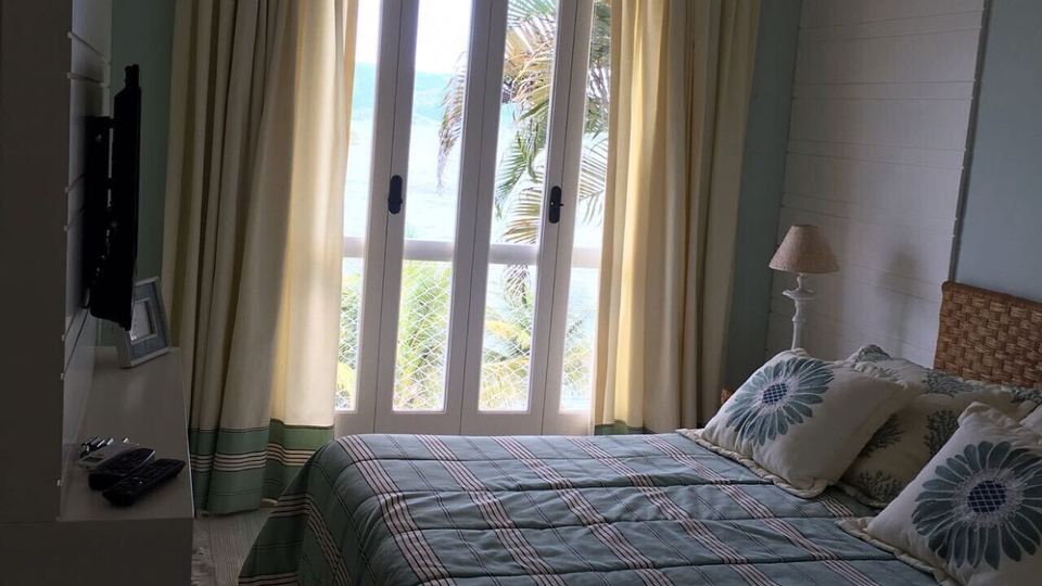 Excellent condominium house with private beach