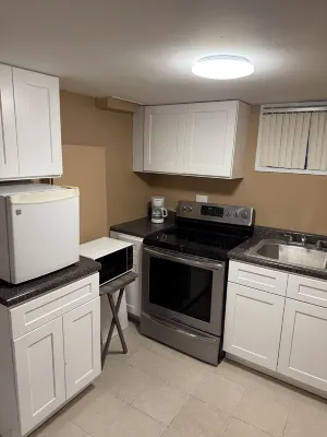 Marvelous basement apartment with WiFi in Elmont Hotels in Elmont