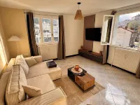 L'Hellébore - Cosy with garage Hotels in Saint-Claude