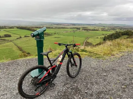 Woodview lodge with 6 seater private Hottub Отели в г. Дамфриз