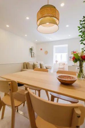 House in the historic center of Santarém Отели в г. Сантарен