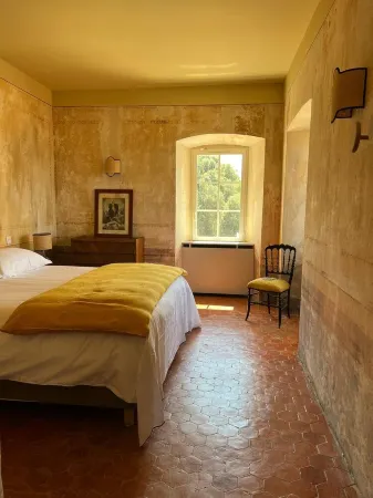 Large Family House with swimming pool in the village of Lumio