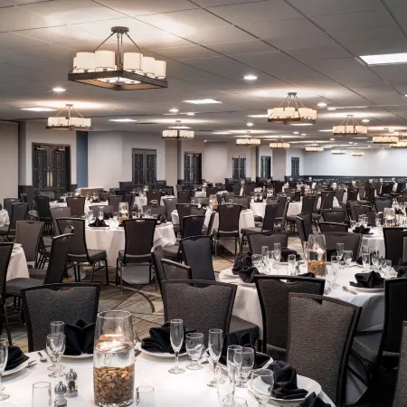 Embassy Suites by Hilton Austin Central