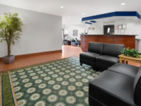 Microtel Inn by Wyndham Albany Airport Hotels in Latham