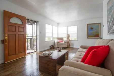 Welcome to Venice Beach! Steps from Abbot Kinney! Отели рядом с достопримечательностью «Аббот Кинни Бульвар»