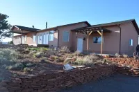 4-bedroom house in tranquil Torrey with WiFi, AC. Enjoy a peaceful getaway!