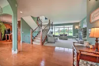 Blue Birds Perch Stunning Home on Private Hilltop - Alojamientos