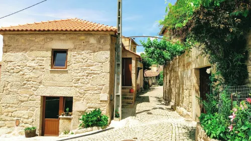 Village of Moura Morta Hotels in Castro Daire