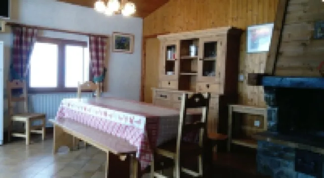 On a Connecting Track - Apt. 8O M2 - Sleeps 8 Hotels in Notre-Dame-de-Bellecombe