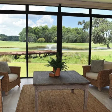Live Oaks Cottage - Golf Course Views & Lowcountry Charm in Bluffton, SC