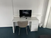 Große Monteurs-/handwerker-wohnung mit 4 Großen Doppelzimmern