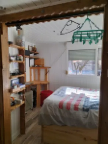 Apartment F2 balcony in secure residence