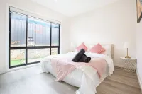 Modern 3B house, pet friendly close nature reserve