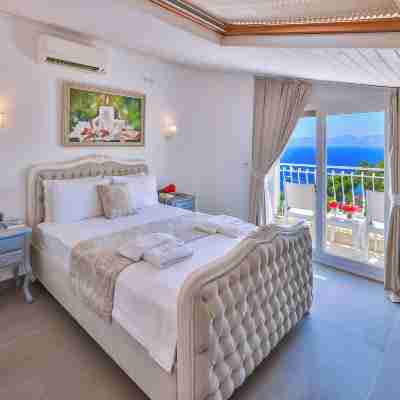 Linda Beach Class Hotel Rooms