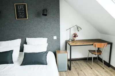 50 m from the beach, pretty Breton house in the heart of the Pink Granite Coast Hotels near Cote de Granit Rose