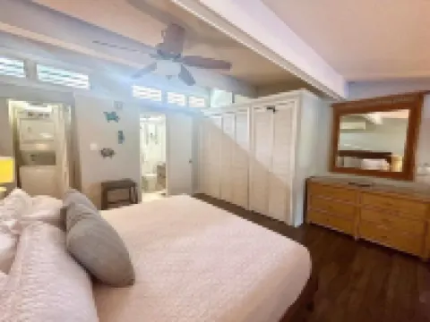 Charming 2-bd condo in lovely Christiansted w/ Beach access, Golf, Pickleball + のホテル