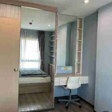 #4 29sqm 1-bedroom condo with pool, fitness, WiFi, AC in Bangkok Rooms