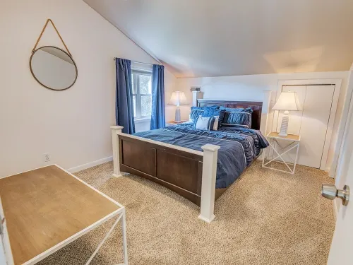 7 Guest Lake House - Grill & Fire Pit, Air Hockey