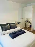 Lovely 1 Bed, Northolt Station Hotels in Northolt