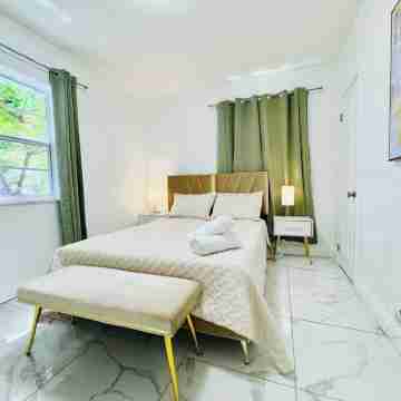 Fort Lauderdale Getaway, Near Beach & Airport Rooms