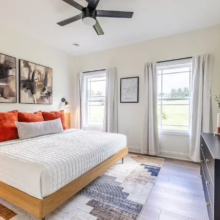 New Home in Tusculum - ALL King Beds! No Cleaning Fees!