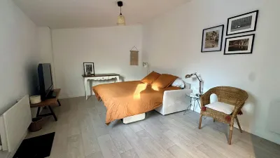 Maisonette with garden Hotels in der Nähe von SENS VIN - the cellar