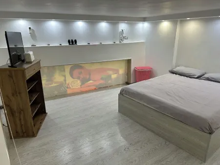 Sky and sea cabins. Apartment with Jacuzzi in Batroun Отели в г. Kfarhollos