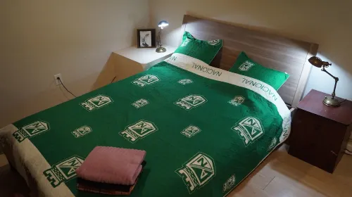 Large Comfortable Private Cozy 1BR steps from NYC! Hotels in Fair Lawn