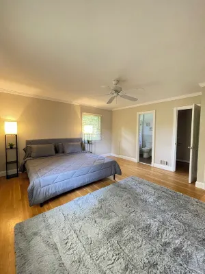 Entire House 3BR/2BA Home in Great Falls – Prime Location W/Wifi & Parking Hotel a Great Falls