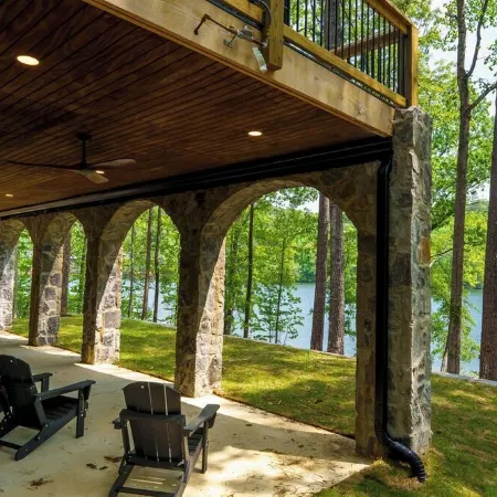 Beautiful views with lake access and zero stairs to the water!