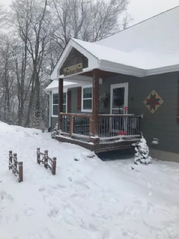 Voted #1 Home on Beech, Loft, Views, Hot Tub, Pets, Private, 2 Beds, & Firepit