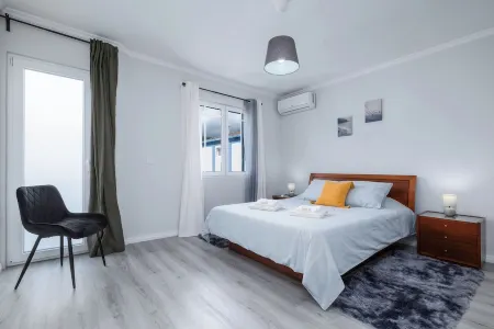 Vistamar Ilhéu Отели рядом с достопримечательностью «Marina de Vila Franca do Campo - Azores Islands»