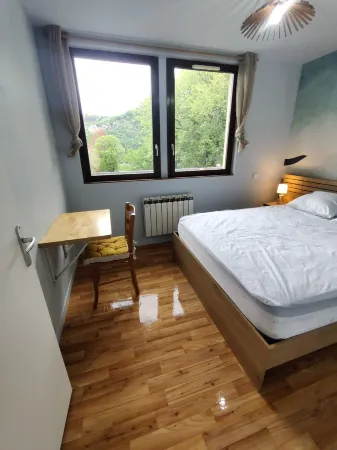 Appartement T2 Avec Piscine Classé 3 Отели в г. Аспен-ан-Лаведан