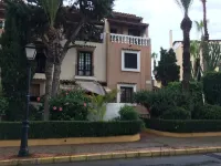 Beautiful renovated townhouse 30m from the beach in Torrevieja.