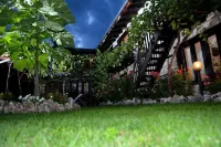 Trenchova Guest House in Bansko, spa, sauna, 8 bed rooms Hotels in Smolyan