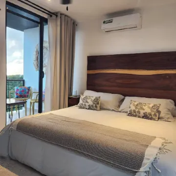 ¡bello Zen PH 2 Terraces for 4 People!