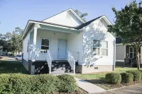 Charming 2-bedroom cottage built with children and pets in mind.