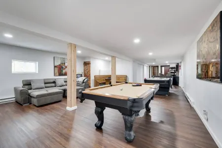 Pocono Mountains, Hidden-Gem, Hottub, GameRoom, Firepit, Min to all Attractions Отели в г. Креско