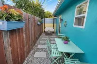 A Charming detached guesthouse with everything