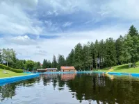 Exclusive 5-star Waldperle apartment Indoor pool, sauna, fantastic view Hotels in Schonach