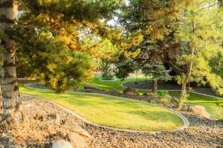 Barbara's Cabin. A luxury log home in the heart of Washington wine country.