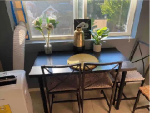 Clean Stunning Condo in Sammamish