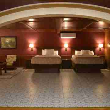 Manresa Castle Rooms