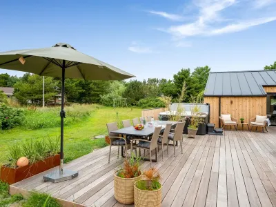 "Gunny" - 500m to the Fjord Hotels near Ho bugt, Ho Golfbane