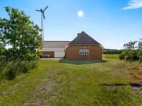 "Rahild" - 10km from the sea - Homestays