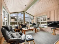 "Kai" - 500m to the Fjord