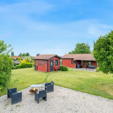 "Fulk" - 150m from the sea