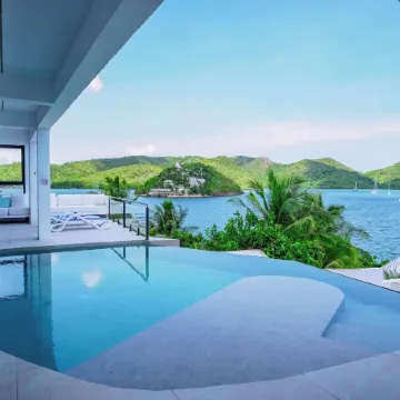 Stunning Luxe 220sm Villa by the Sea Entirely Private with Own Pool